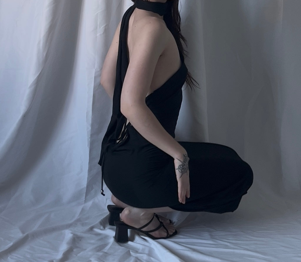 Robe dos plongeant