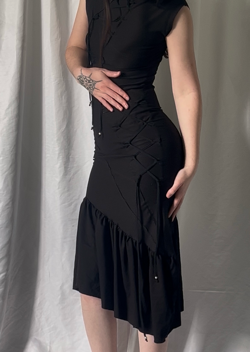 Robe longue découpes corset