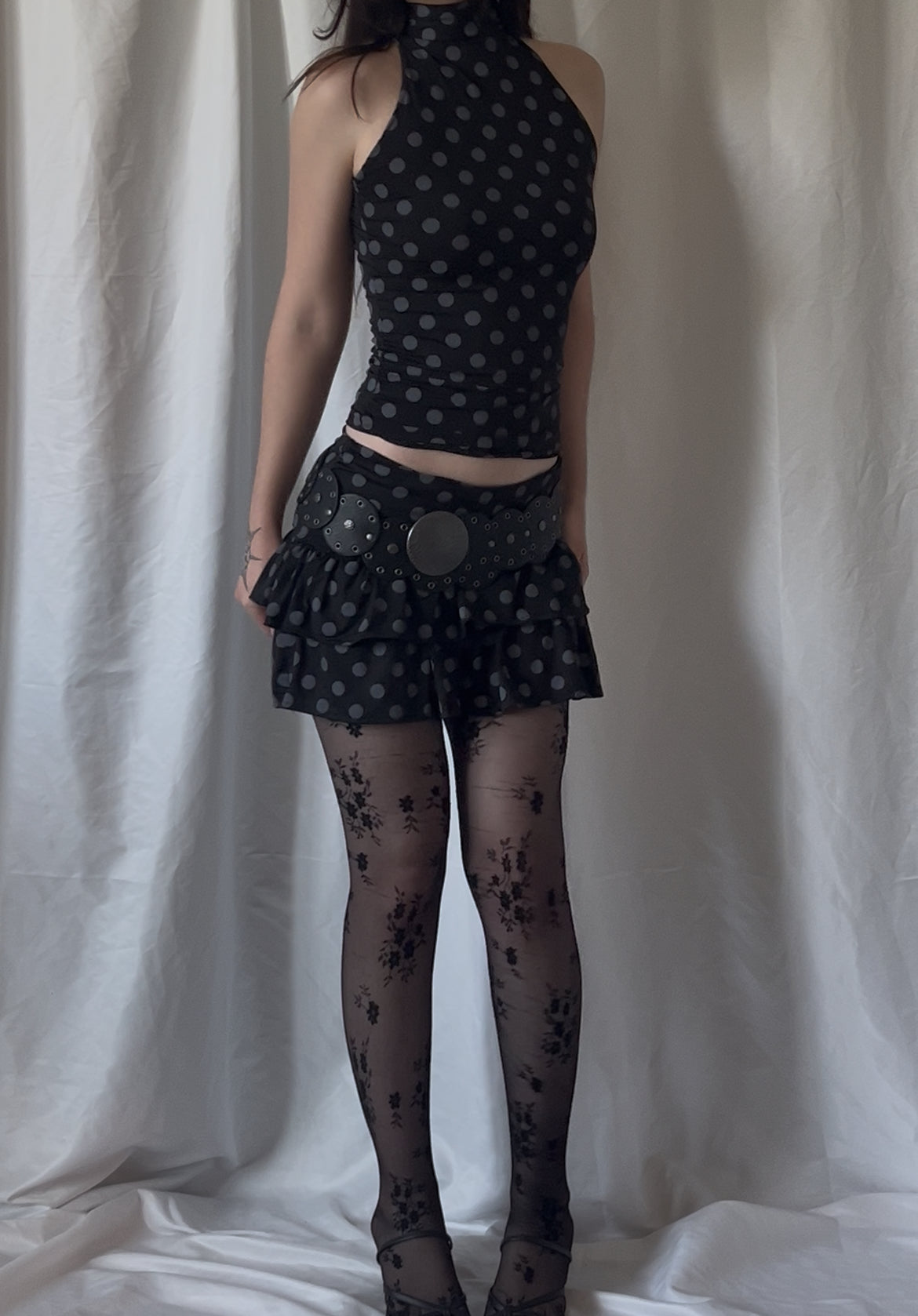 Ensemble col montant et jupe à fronces