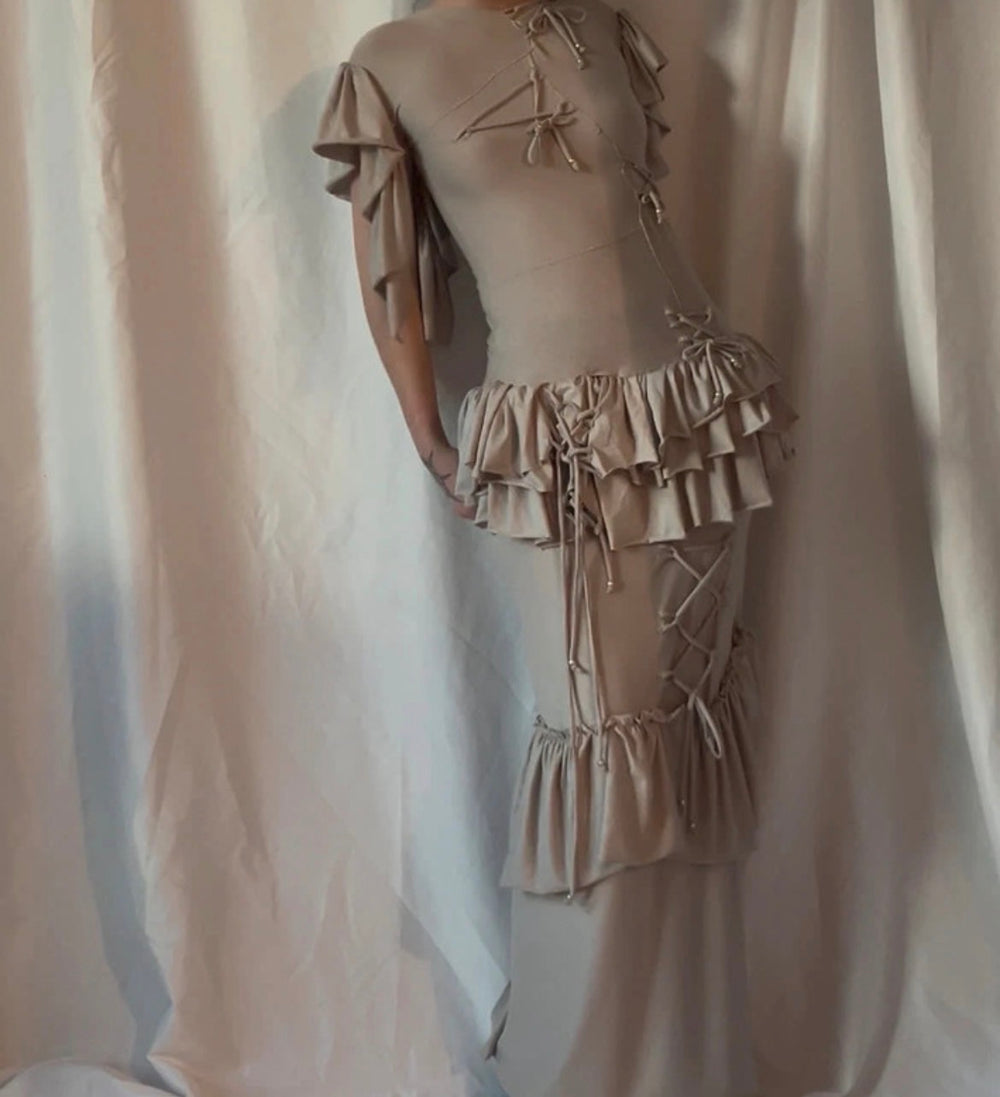 DRESS ..1.0. - Hover