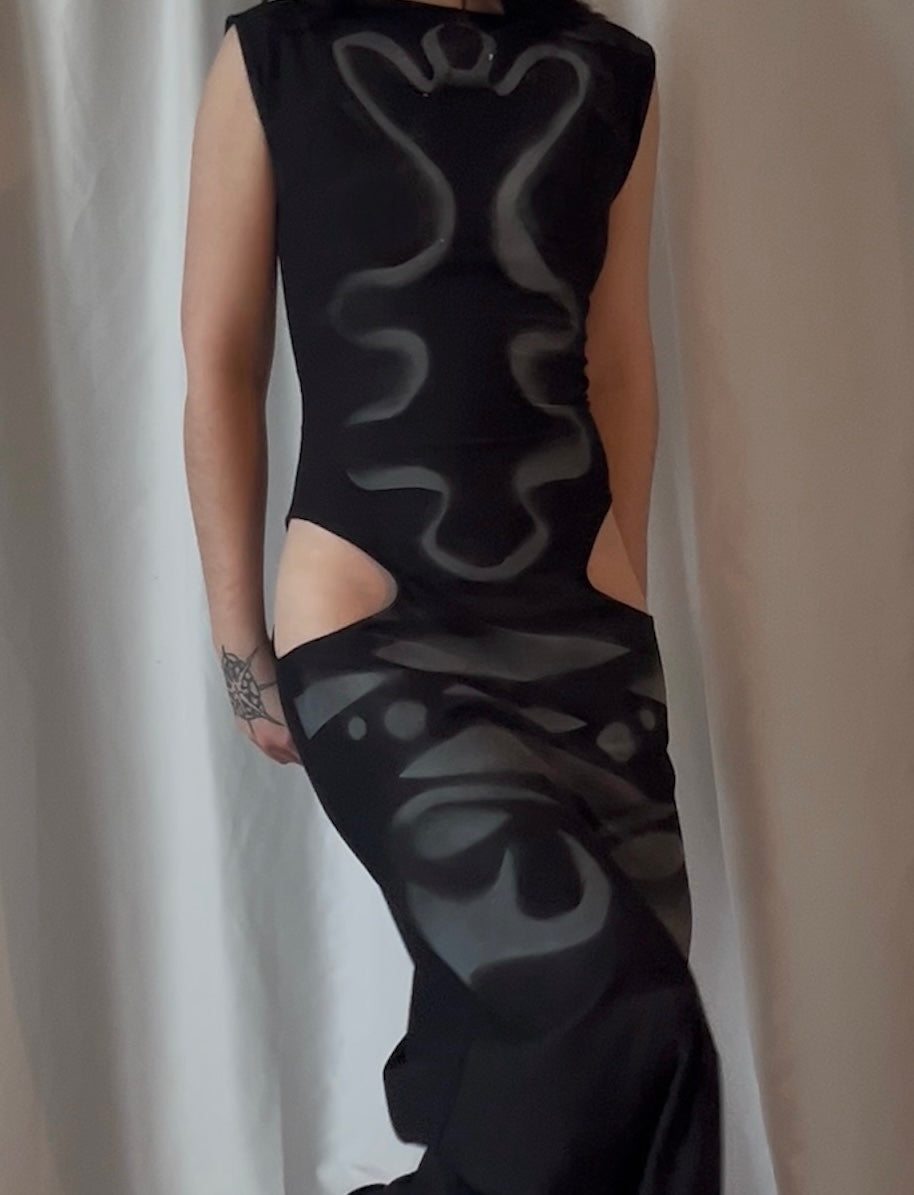 Robe longue découpes hanches peinture tribale