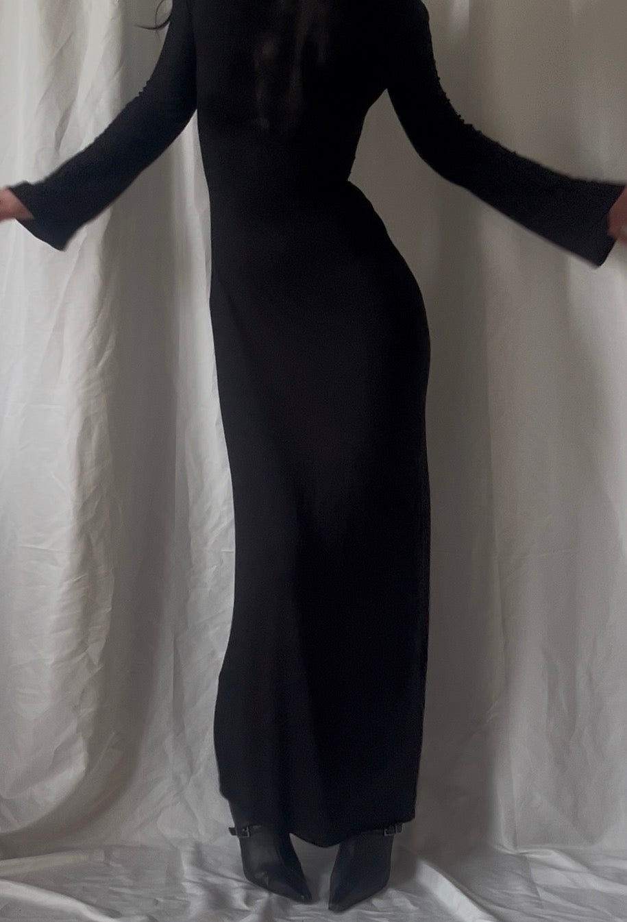 Robe longue à nouer dans le dos