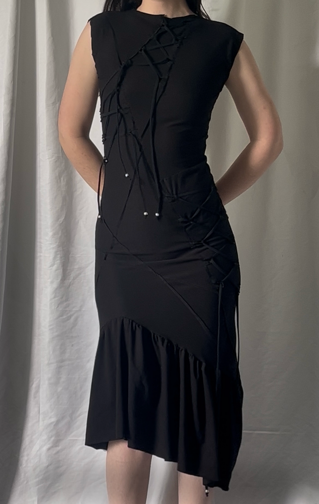 Robe longue découpes corset