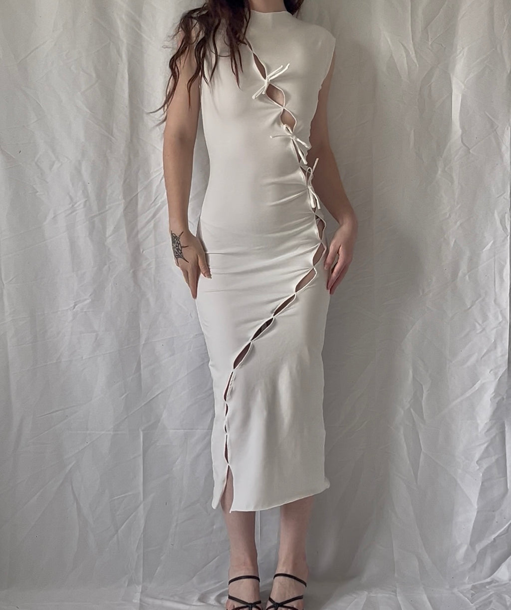 Robe longue grunge gothique, sexy, moulante et unique