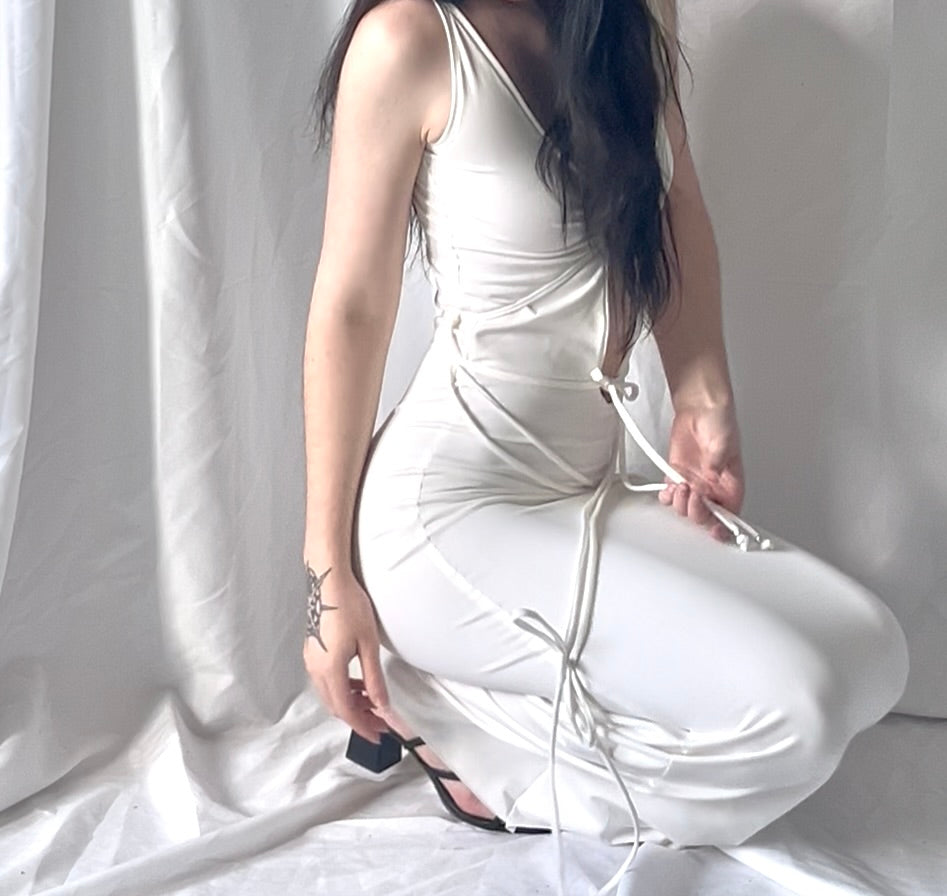 Robe longue col V froncé