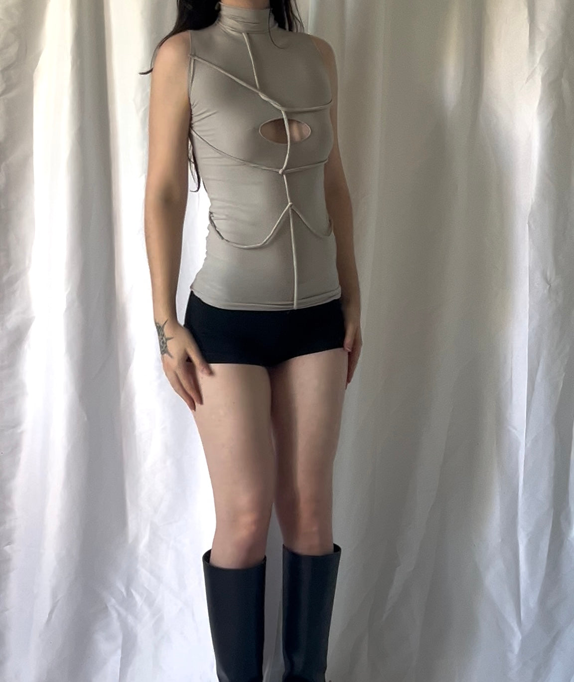 T-shirt cordons asymétriques