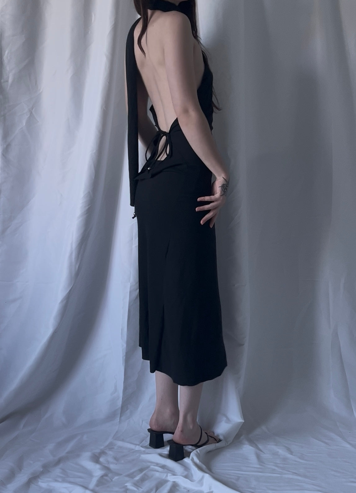 Robe dos plongeant
