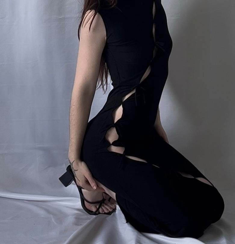 Robe longue grunge gothique, sexy, moulante et unique